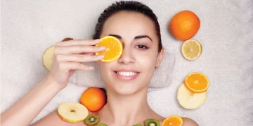 Superfoods and Antioxidants: The Powerful Link Between Superfoods, Antioxidants, and Anti-Aging