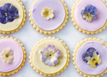 Smoky + Floral: The Art of Combining Smoke and Floral Notes in Desserts and Cocktails