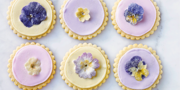 Smoky + Floral: The Art of Combining Smoke and Floral Notes in Desserts and Cocktails