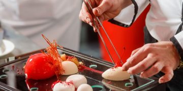 The Resurgence of “Molecular Gastronomy” and “Scientific Cooking” in Modern Cuisine