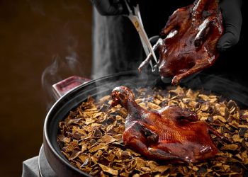 Rediscovering Tradition with a Modern Twist: How Chefs are Revitalizing Local Ingredients and Cooking Techniques