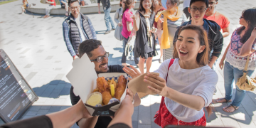 Cross-Cultural Culinary Experiences: Bridging Traditions through Food