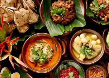 The Global Resurgence of Fermented Foods: Reintroducing Traditional Ingredients into Modern Diets