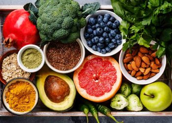 The Rise of Superfoods: The Growing Popularity of Nutrient-Packed Ingredients in the Age of Health-Conscious Eating