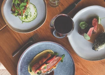 Discovering Hidden Gems: The Rise of Local Food Rankings and Travel Trends