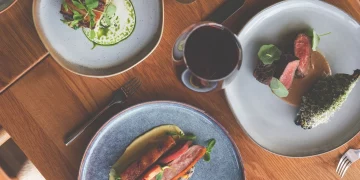 Discovering Hidden Gems: The Rise of Local Food Rankings and Travel Trends